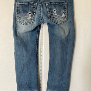 Women’s BKE jeans. Capris style, cut bottoms.